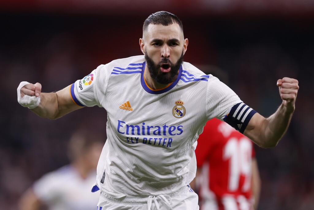 4. KARIM BENZEMA
Súčasný kapitán Realu Madrid a opora francúzskej reprezentácie obsadil vďaka zisku 494 bodov v ankete 4. miesto.