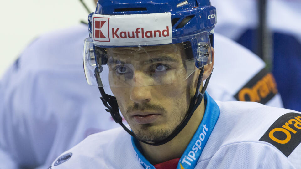 Po ročnom pôsobení v HC Dynamo Pardubice si musí hľadať nového zamestnávateľa.