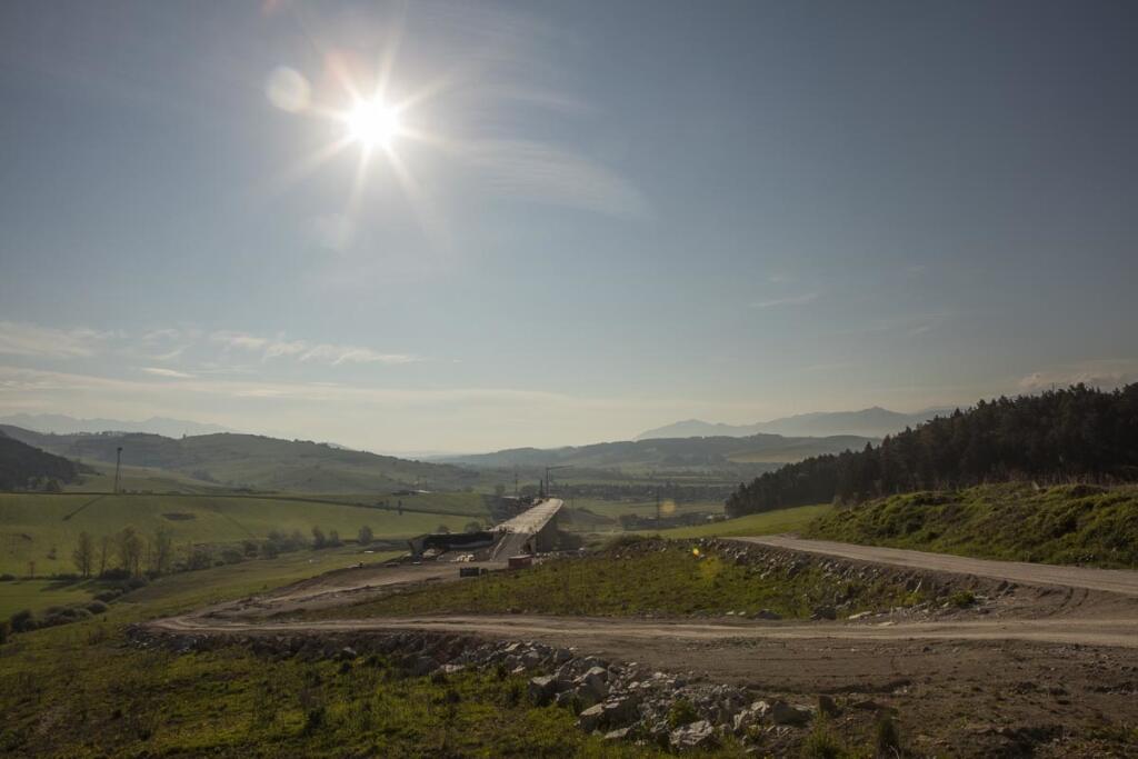 Výstavba dialnice