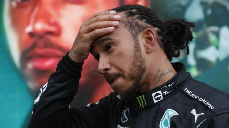 Na archívnej snímke britský pilot formuly 1 Lewis Hamilton z Mercedesu.