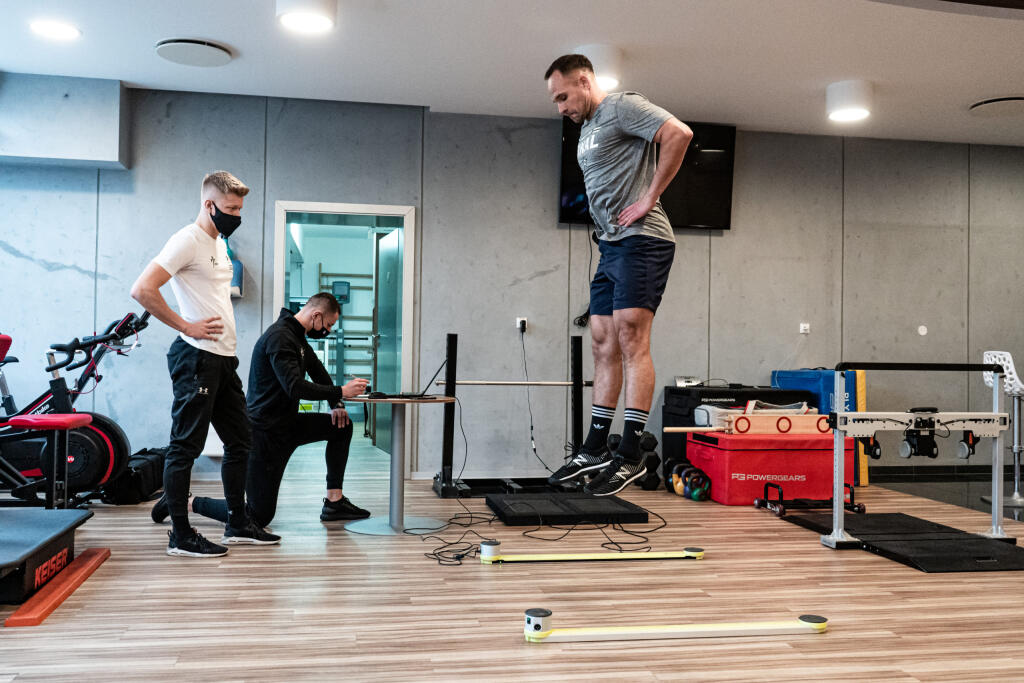 Kondičný tréner MFK Dukla Banská Bystrica David Brunn trénuje aj mnoho známych športovcov.