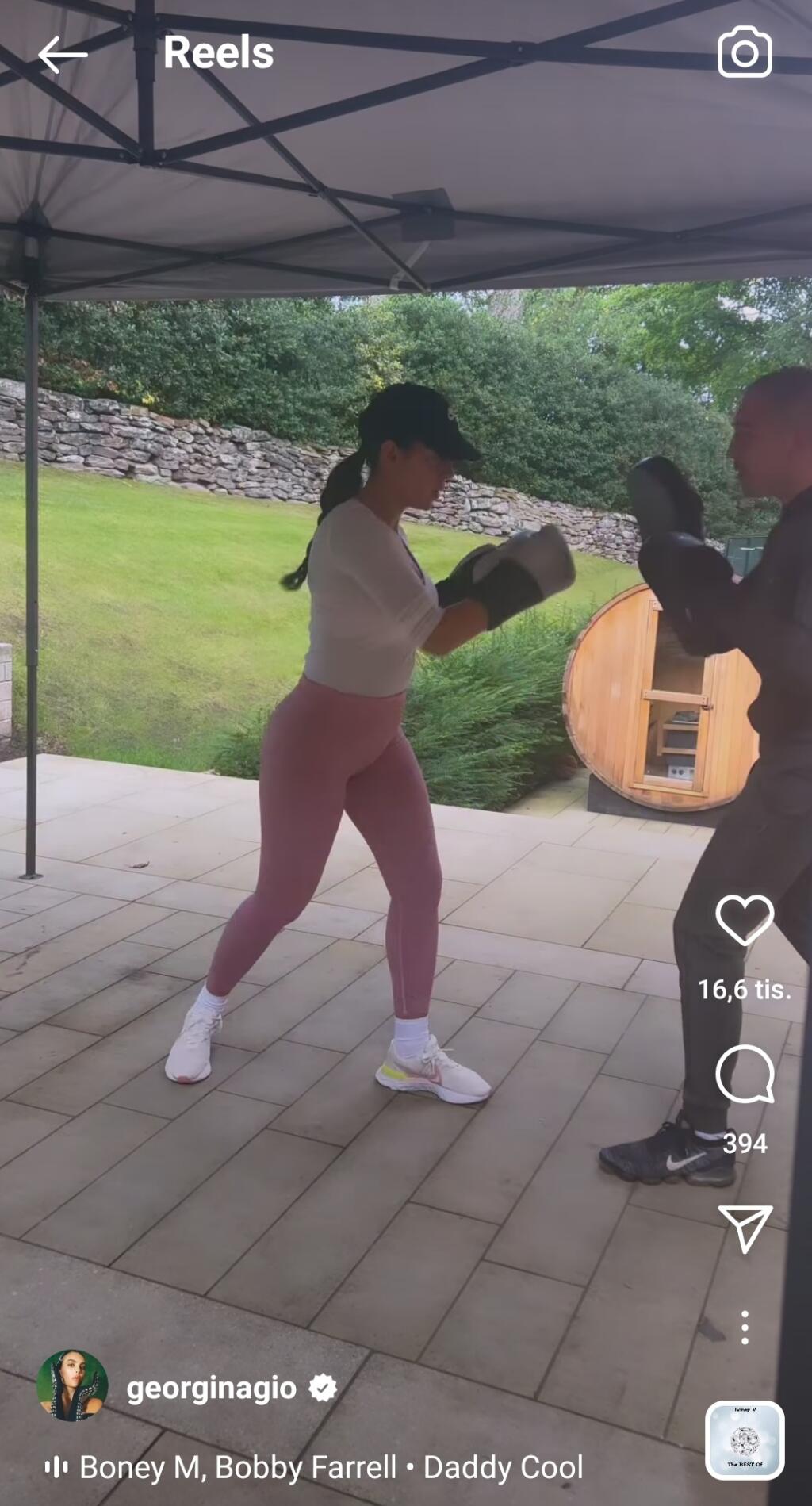 Každý predsa vie, že bojové športy formujú postavu. K srdcu si to vzala aj Ronaldova životná partnerka Georgina Rodríguez, ktorá svojho futbalistu predsa musí nejako prezentovať.