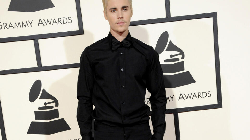 Justin,Bieber,At,The,58th,Grammy,Awards,Held,At,The