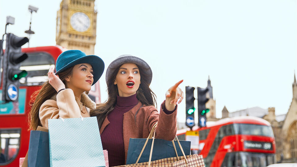 Každá správna šopoholička začína svoju prehliadku Londýna na ikonickej Oxford Street.