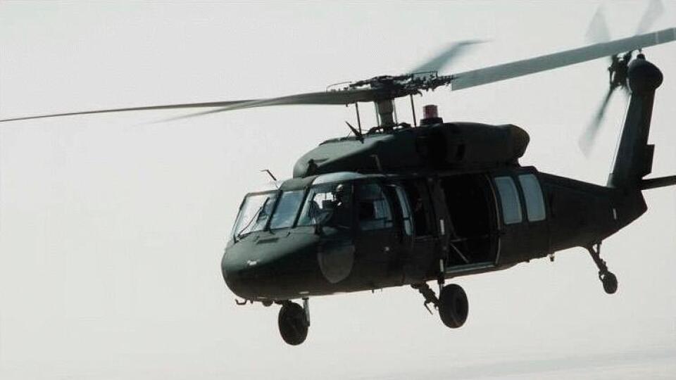 Black Hawk - vrtuľník, helikoptéra