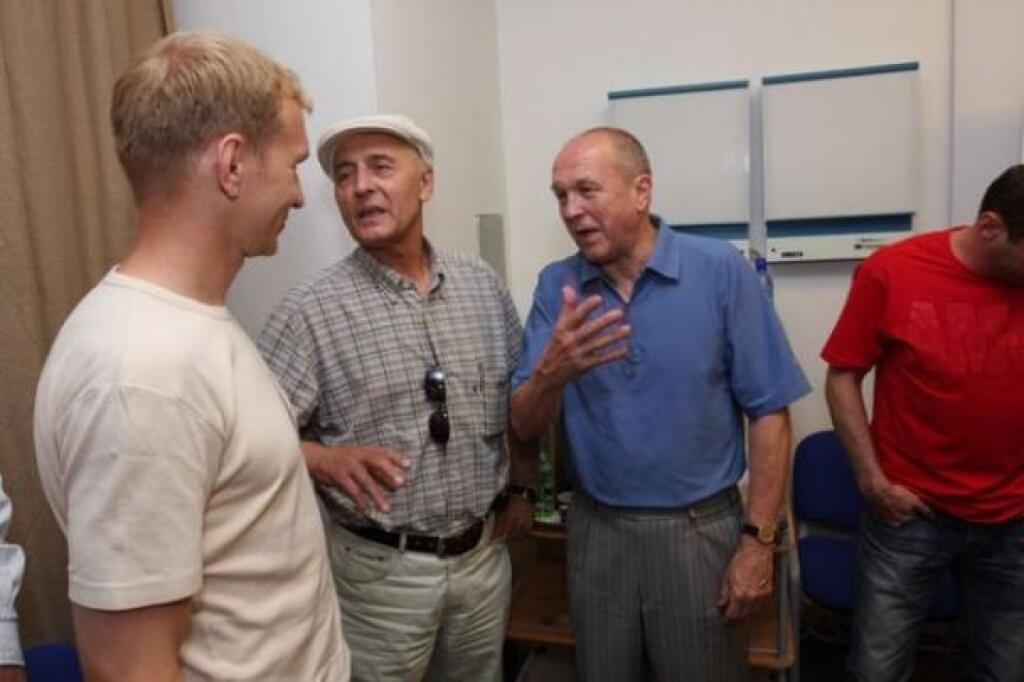 Na konci so silami.