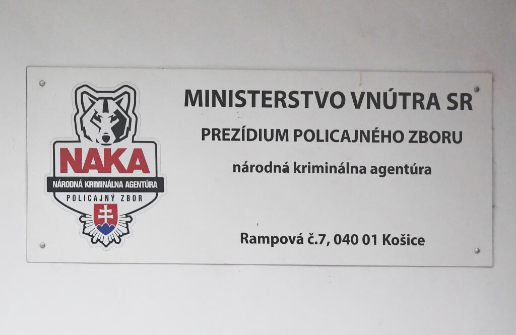 Na snímke tabuľa na budove Národnej kriminálnej agentúry (NAKA) v Košiciach 17. februára 2023. FOTO TASR – František Iván                                                                       