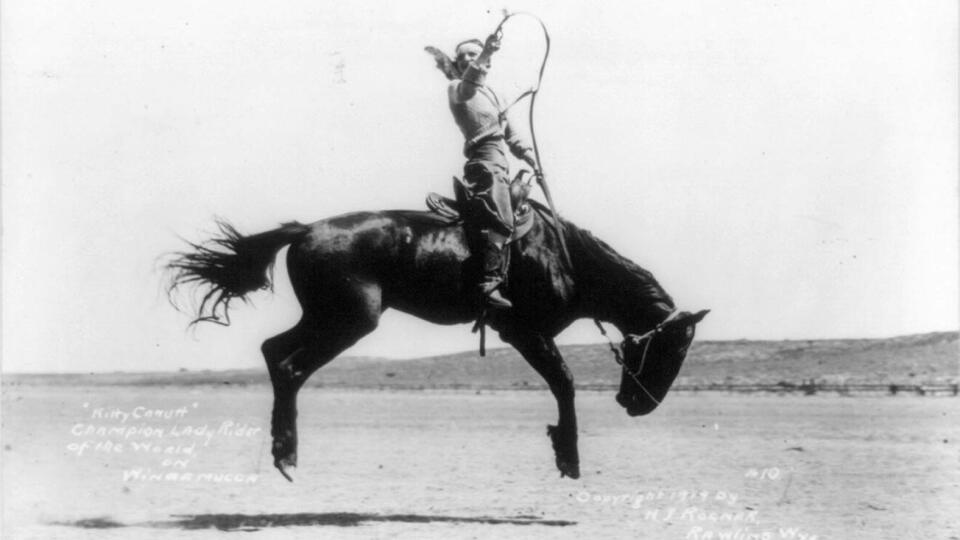 Cowgirls sa schopnosťami vyrovnali kovbojom.