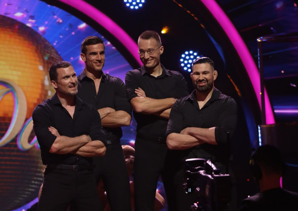 Účinkuje v reklamách a mnoho firiem chce, aby bol ich hlavnou tvárou. Navyše, stihol ešte účinkovať v spomínanom Let’s Dance.