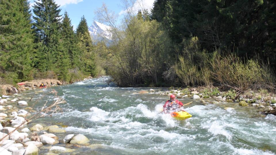 Raft na rieke Belá.