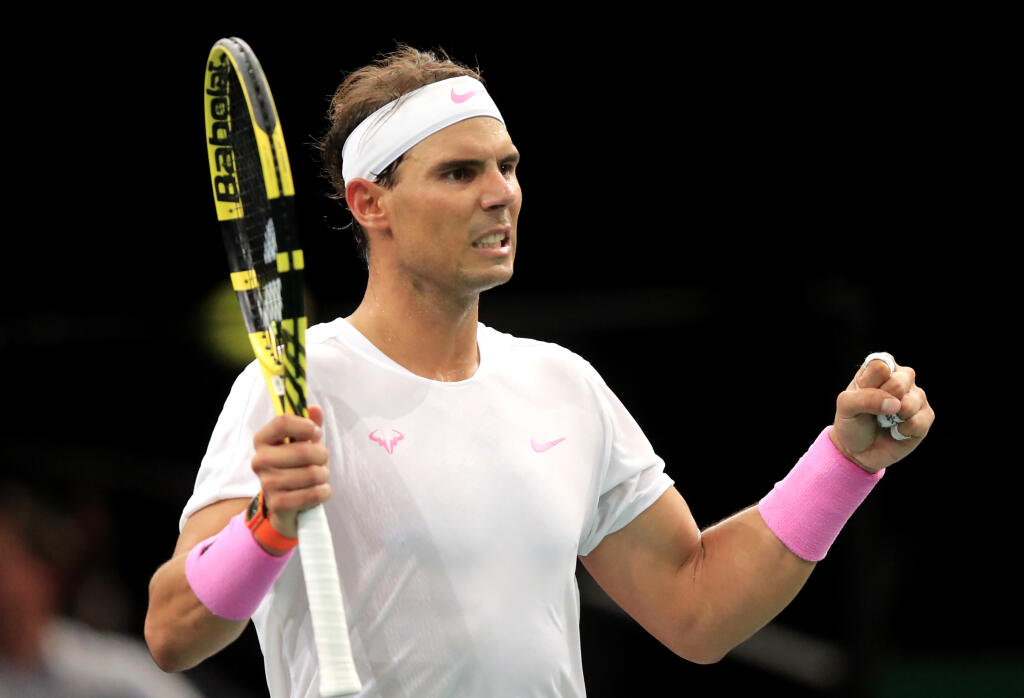 SY 17 Paríž - Španielsky tenista Rafael Nadal oslavuje víťazstvo nad Francúzom Adrianom Mannarinom v zápase 2. kola turnaja ATP Masters 1000 v Paríži 30. októbra 2019. FOTO TASR/AP
Spain's Rafael Nadal reacts after defeating France's Adrian Mannarino 7-6, 6-4 during the 2nd round match of the Paris Masters tennis tournament in Paris, France, Wednesday, Oct. 30, 2019. (AP Photo/Michel Euler)