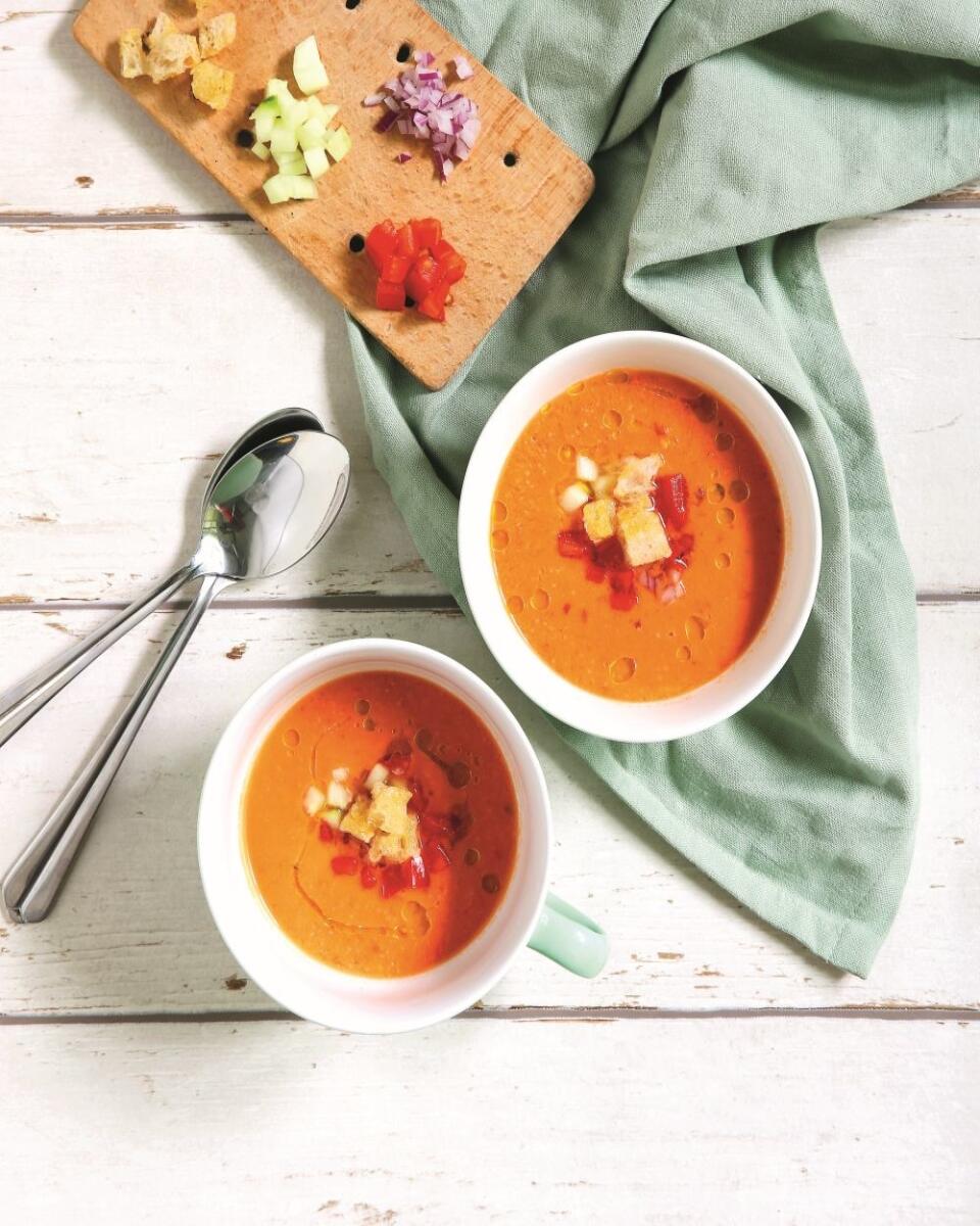 Len rozmixujete a podávate! Recept na PRAVÉ ŠPANIELSKE GAZPACHO vám spríjemní horúce leto