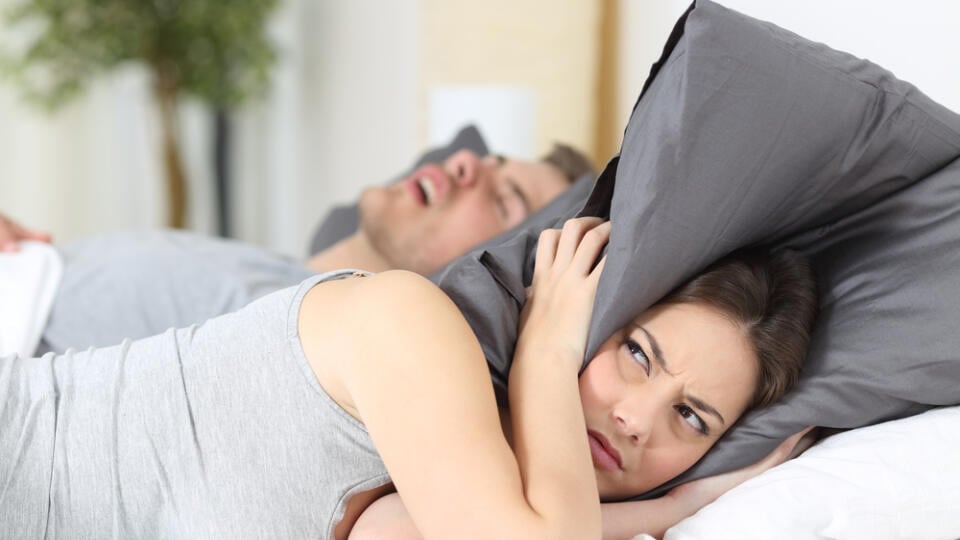 Nevyspali ste sa kvôli chrápaniu?