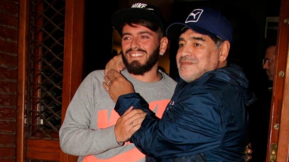 Diego Maradona so svojim najstarším synom Diegom jr.