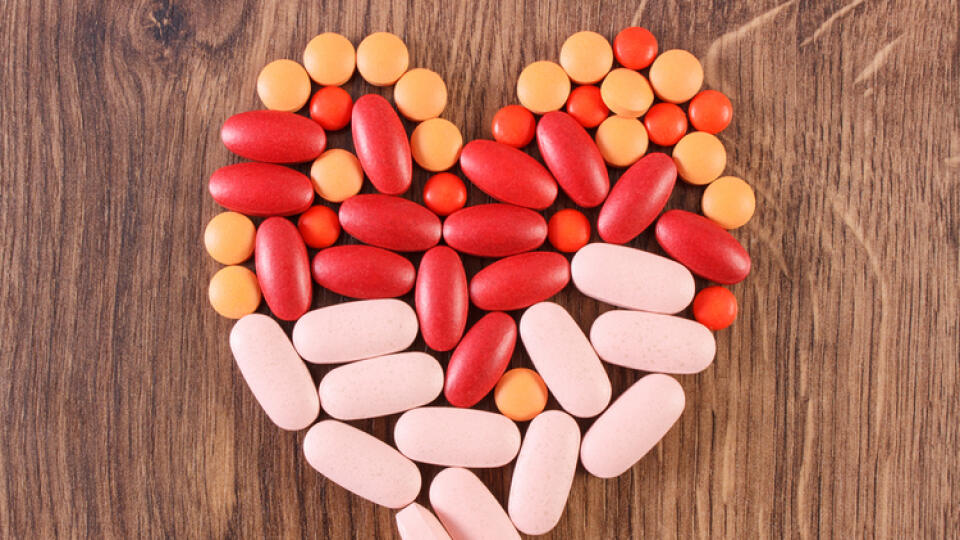 Vitamín K by ste mali užívať aj pri dvojkombinácii pre zdravé srdce a kosti! Viete prečo?