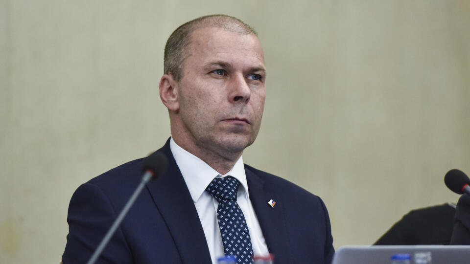 Na snímke Peter Kovařík z Úradu vlády SR počas verejného vypočutia kandidátov na predsedu Úradu na ochranu oznamovateľov protispoločenskej činnosti, 23. októbra 2019 v Bratislave. FOTO TASR - Pavol Zachar