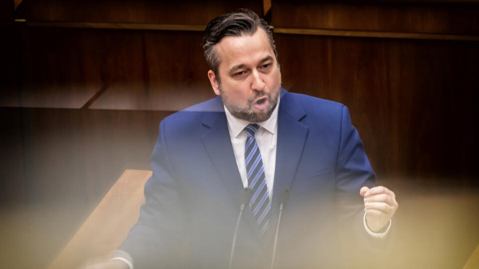 Na snímke je Ľuboš Blaha z politickej strany SMER SD počas 65. schôdze parlamentu.