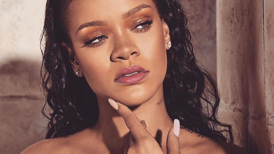 Rihanna je krásna žena, ktorá u mužov nemá núdzu.