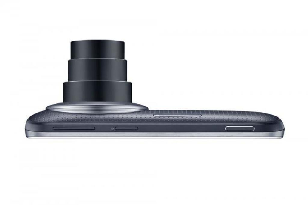 Samsung vyriešil dilemu: má fotoaparát v mobile aj mobil vo fotoaparáte