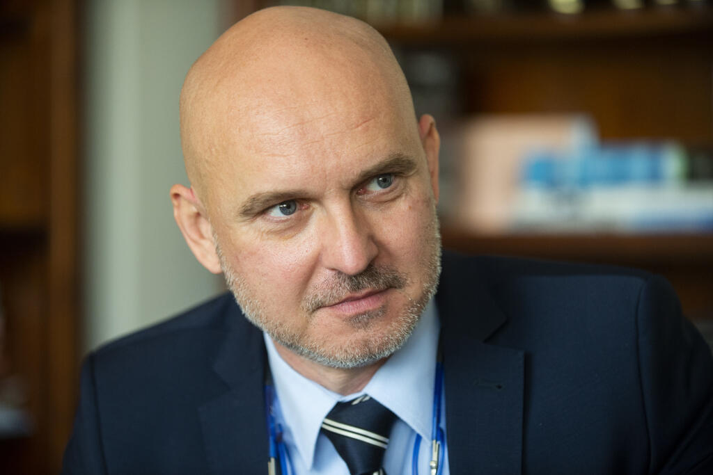 Na snímke minister školstva, vedy, výskumu a športu SR Branislav Gröhling počas rozhovoru pre Tlačovú agentúru Slovenskej republiky 20. mája 2020 v Bratislave. FOTO TASR - Jakub Kotian