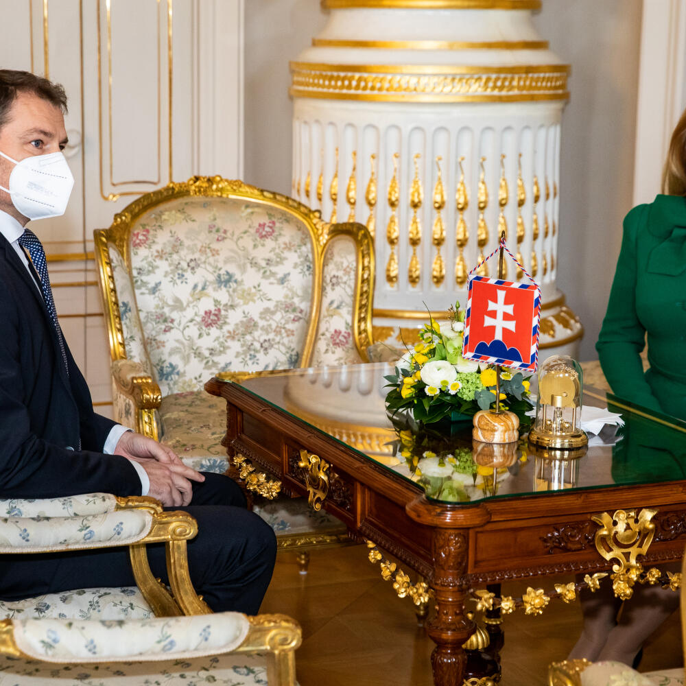 Príchod premiera Igora Matoviča do prezidentského paláca.