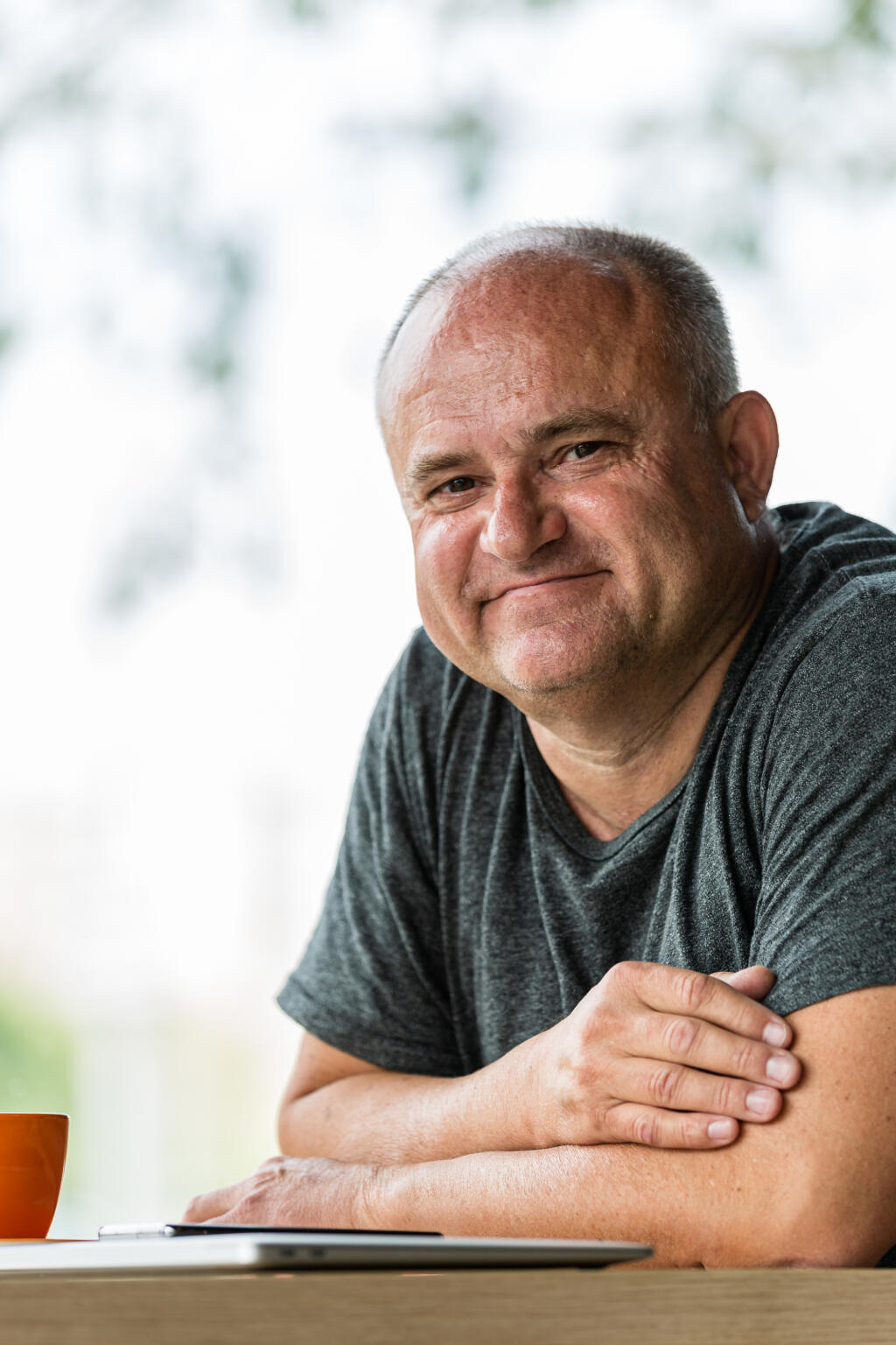 Slovenský politik, ekonóm, spoluzakladateľ strán SaS a Spolu - občianska demokracia a bývalý minister práce.