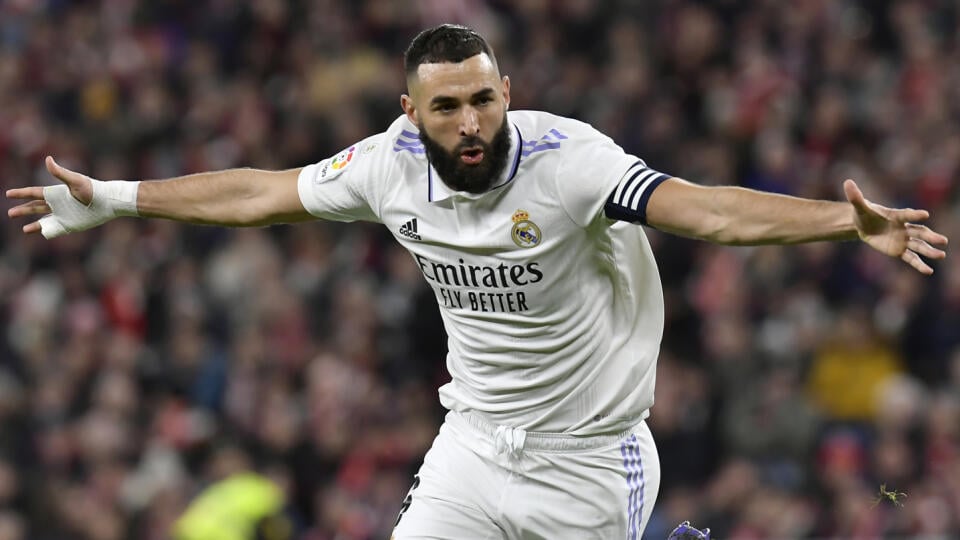 Francúzsky futbalista Karim Benzema podpísal kontrakt s klubom Al Ittihad. Držiteľ Zlatej lopty z roku 2022 bude v Saudskej Arábii pôsobiť tri roky.
