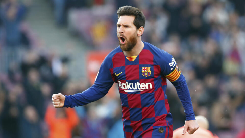 KK59 Barcelona - Futbalista FC Barcelony Lionel Messi sa teší zo svojho gólu v zápase 25. kola španielskej La Ligy FC Barcelona - SD Eibar 22. februára 2020 v Barcelone. FOTO TASR/AP
Barcelona's Lionel Messi celebrates after scoring his side's opening goal during a Spanish La Liga soccer match between Barcelona and Eibar at the Camp Nou stadium in Barcelona, Spain, Saturday Feb. 22, 2020. (AP Photo/Joan Monfort)