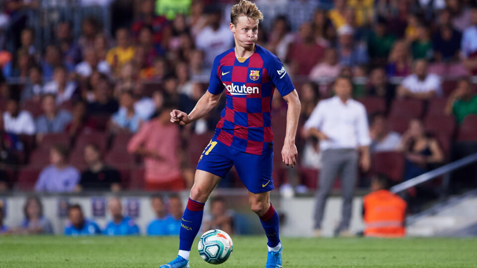 Frenkie de Jong - Dvadsaťdvaročný hviezdny Holanďan zarobí u "blaugranas" za týždeň 220 000 eur.