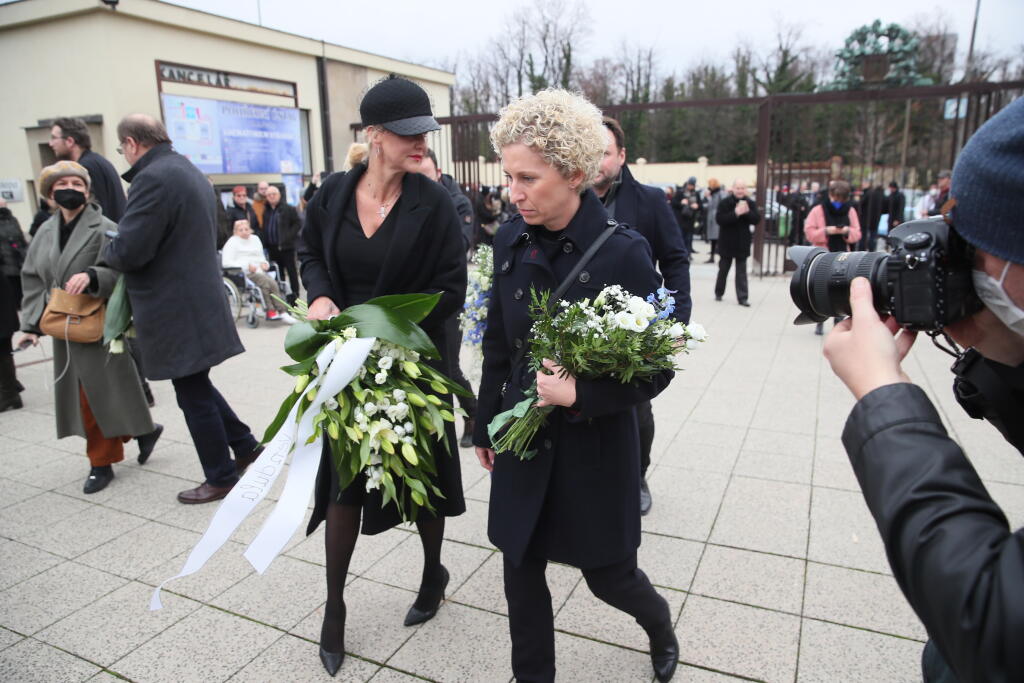 Speváčka Martha prišla na pohreb s vdovou po zosnulom hudobnom skladateľovi Karlovi Svobodovi Vendulou Pizingerovou.