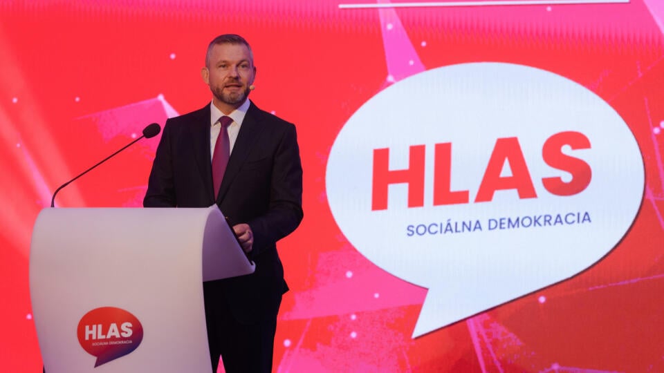Mimoparlamentná strana Hlas-SD si na sobotňajšom sneme 26. júna 2021 v Nitre volí ďalšieho z podpredsedov, štyroch členov predsedníctva a prijme základné programové tézy. Na sneme sa zišlo 400 delegátov z celého Slovenska. Ide o prvý riadny snem strany od jej vzniku. Na snímke predseda strany Hlas-SD Peter Pellegrini. FOTO TASR - Henrich Mišovič