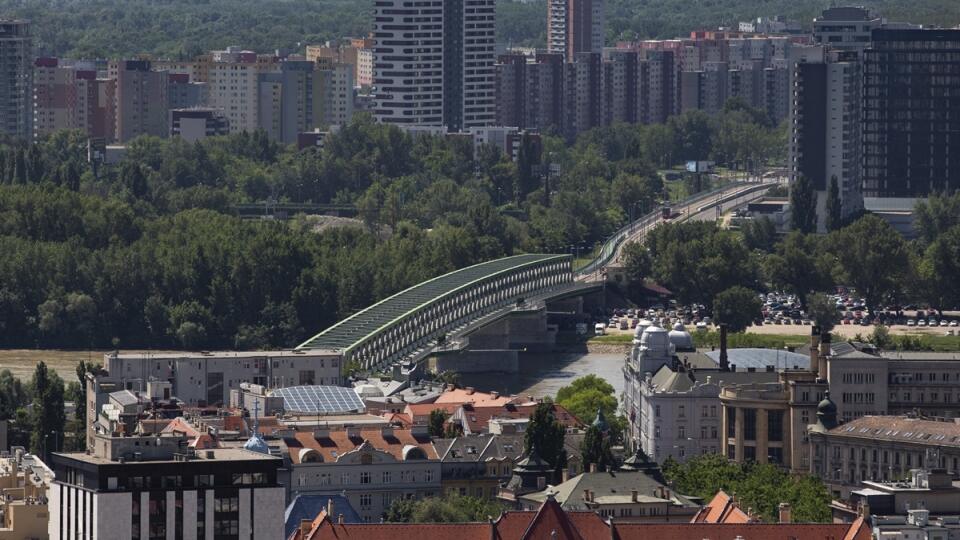 SR Bratislava výhľad NBS mesto BAX