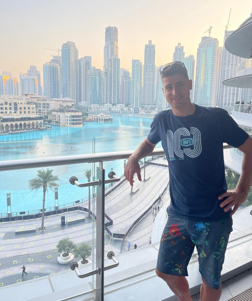 Peter Sagan v Dubaji oddychoval, besedoval a aj vyhral preteky.