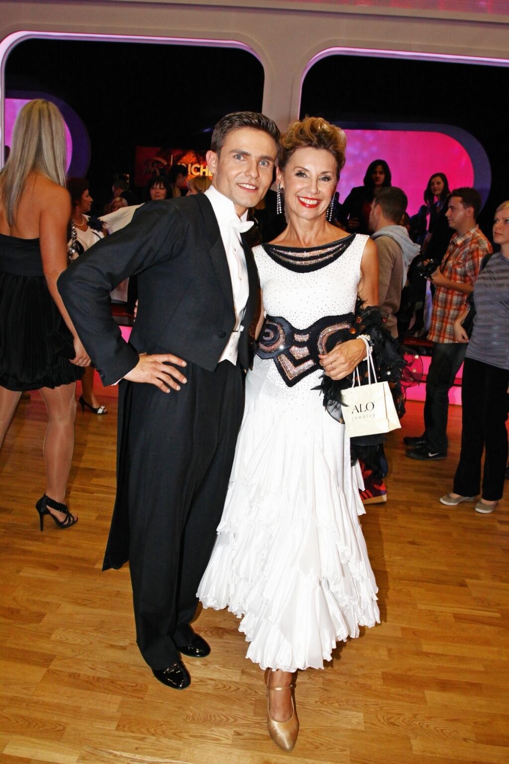 tanecna sutaz lets dance