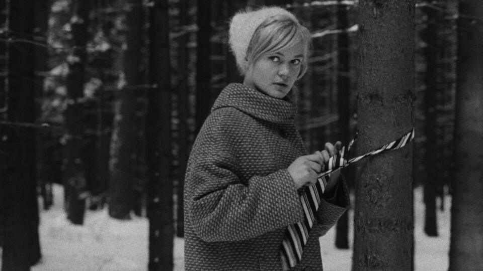 Hana Brejchová vo filme Lásky jednej plavovlásky.