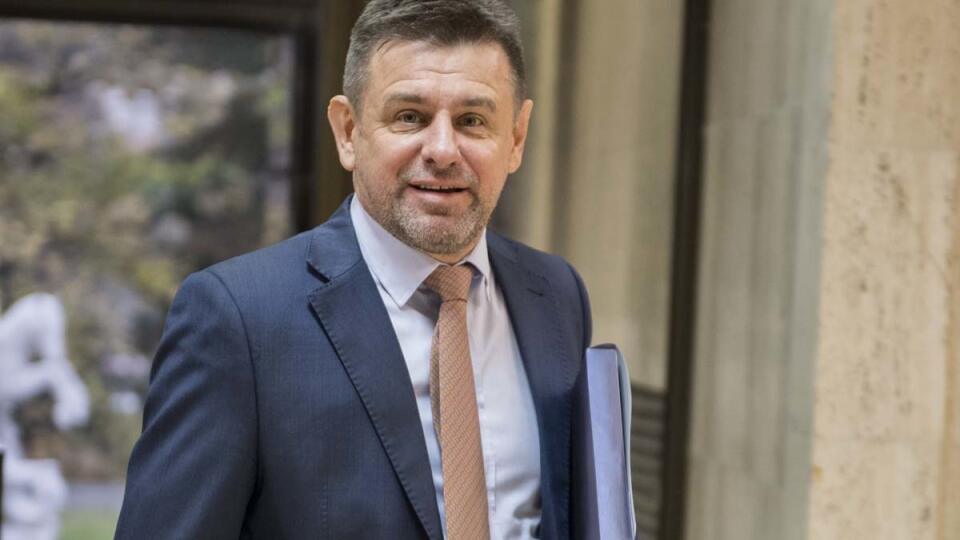 SR 129. schôdza vláda zasadnutie BAX
