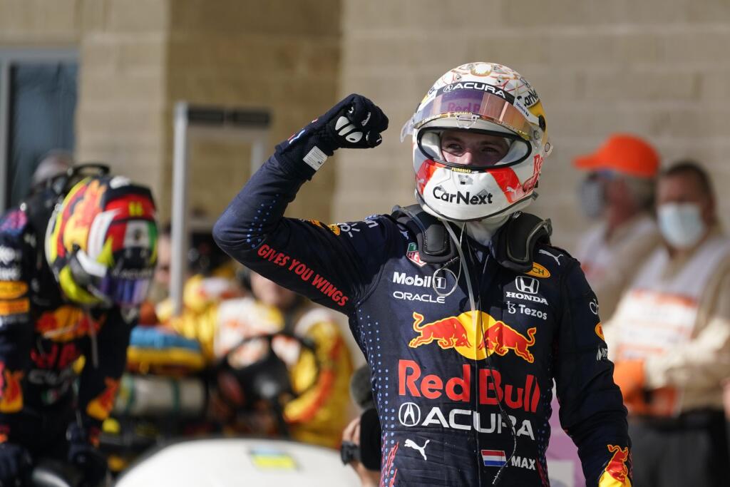 Do konca sezóny Formuly 1 ostáva odjazdiť už len dve Veľké ceny. O titul majstra sveta si to rozdá Lewis Hamilton (36) s Maxom Verstappenom (24).