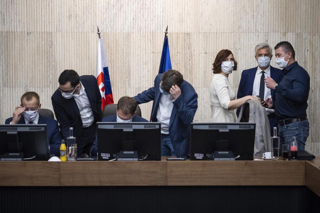Vláda Igora Matoviča schvaľuje Programové vyhlásenie vlády