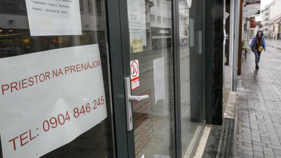 Na snímke prevádzkové priestory v centre mesta ponúkané na prenájom v Bratislave 12. júna 2020. FOTO TASR - Dano Veselský