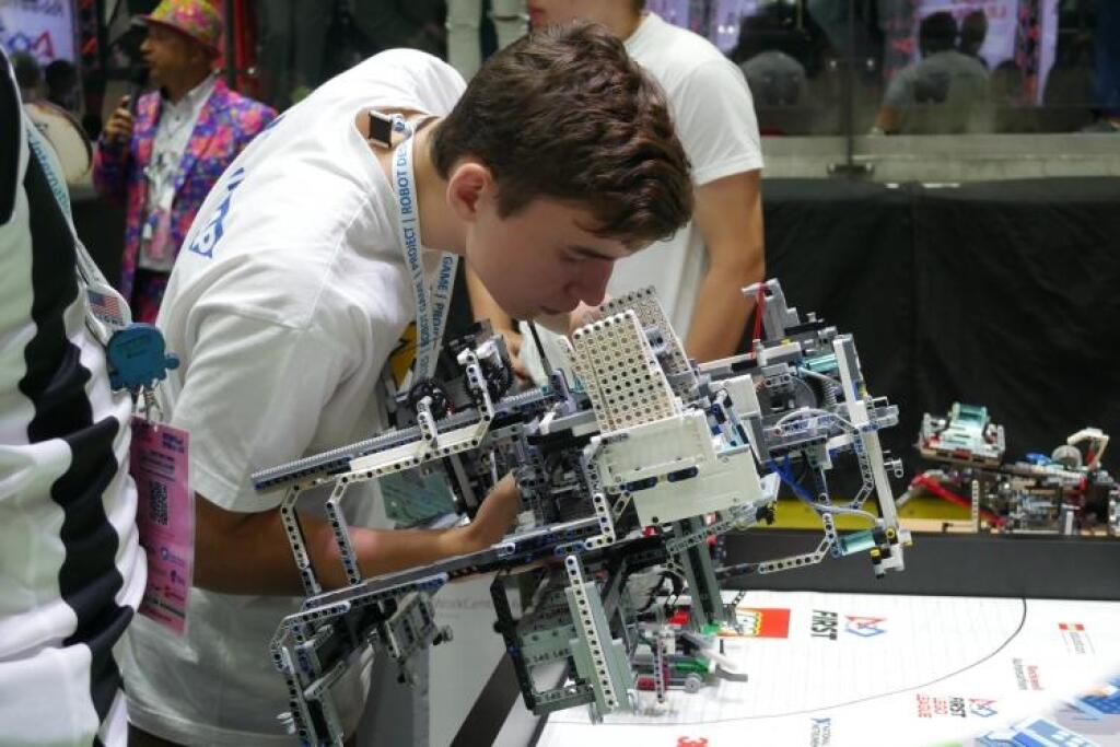 Košickí študenti vyhrali svetovú súťaž v robotike