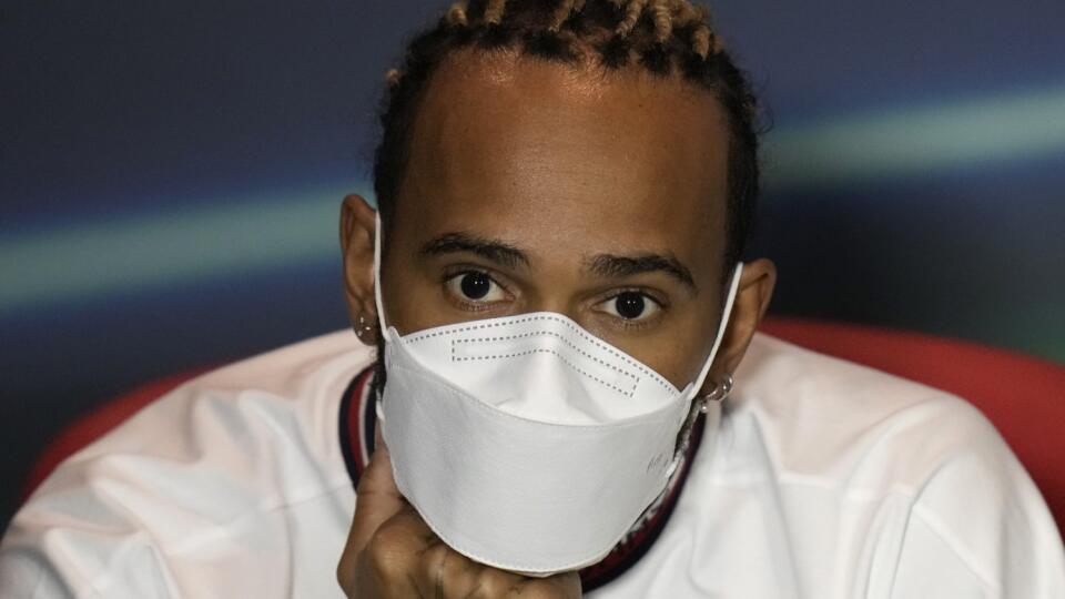 Lewis Hamilton priznal, že má psychické problémy.