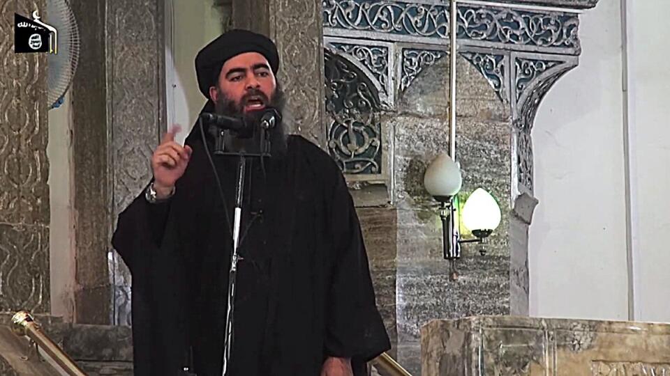 Vodca IS Abu Bakr al-Baghdadi spáchal samovraždu a odpálil sa aj so svojimi troma deťmi. Dnes bol svet informovaný aj o smrti jeho pravej ruky abú Hasana al-Muhádžira.