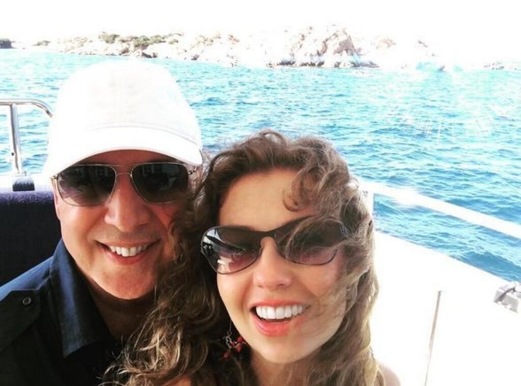 Thalía s manželom.