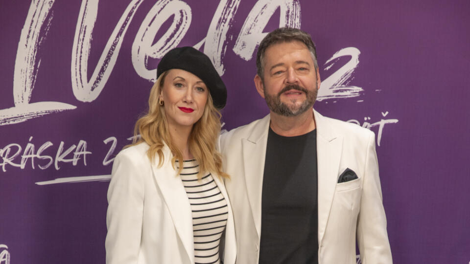 Na snímke je premiéra seriálu televízie JOJ Iveta 2, Kráska z Trebišova je späť.
Michal Hudák s partnerkou.