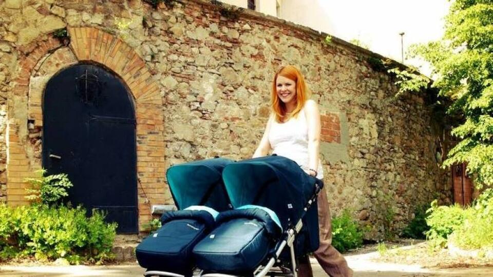 ŠŤASTNÁ MAMINA:  Kristína má dvojičky  Matildu a Elu.