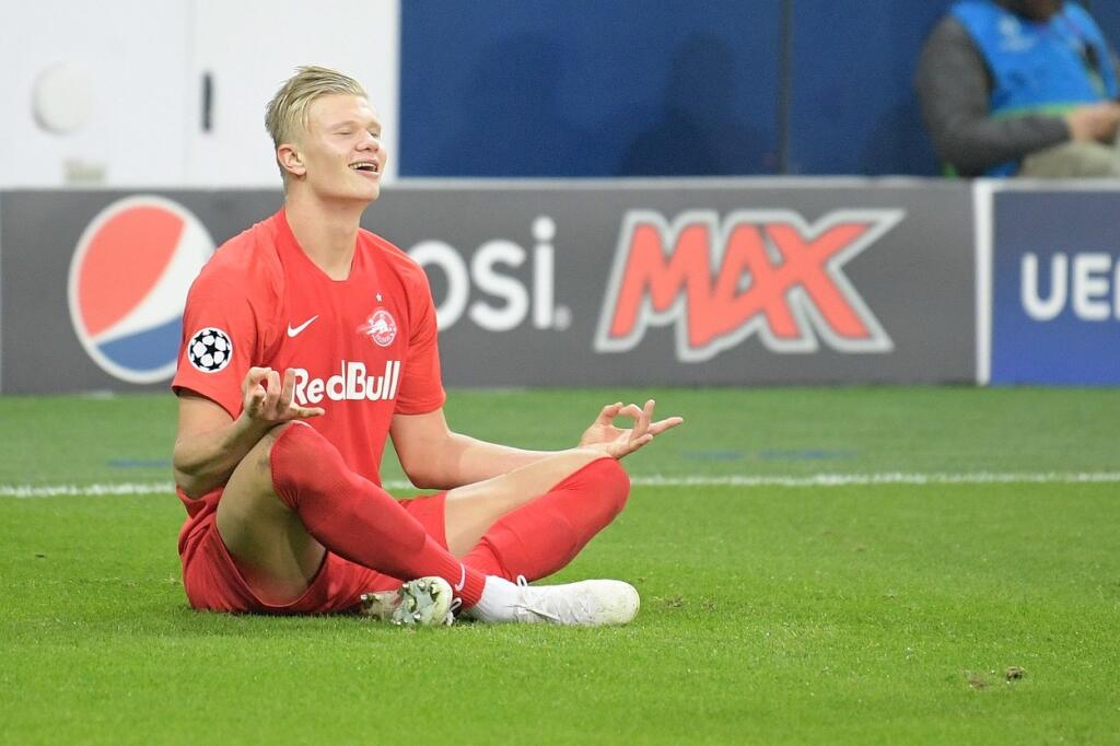 V súčasnosti 19-ročný Haaland svojimi výkonmi dobýja Európu.