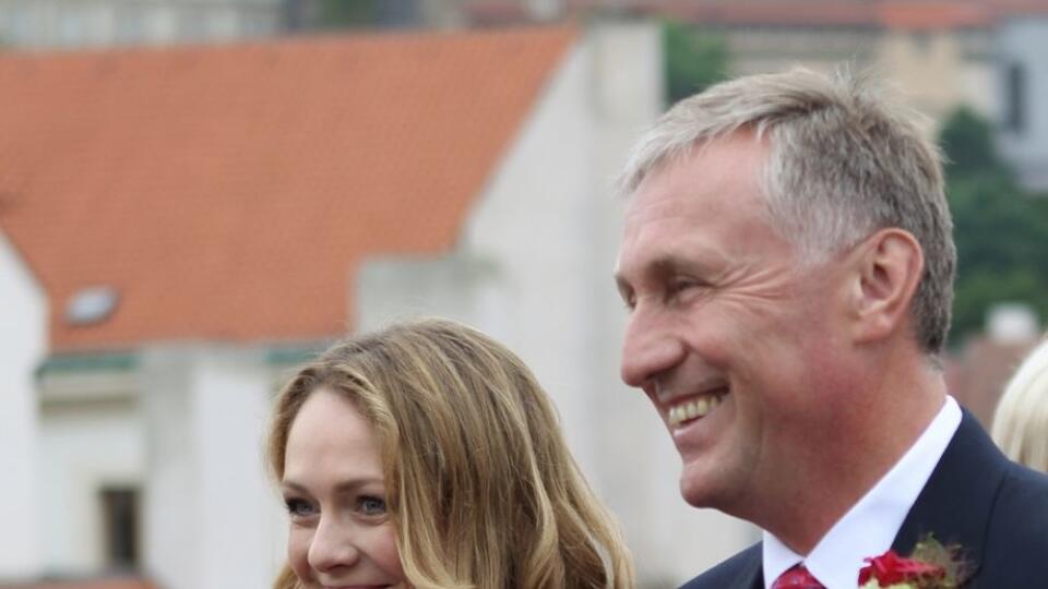 Topolánek se oženil s Lucií Talmanovou v luxusním