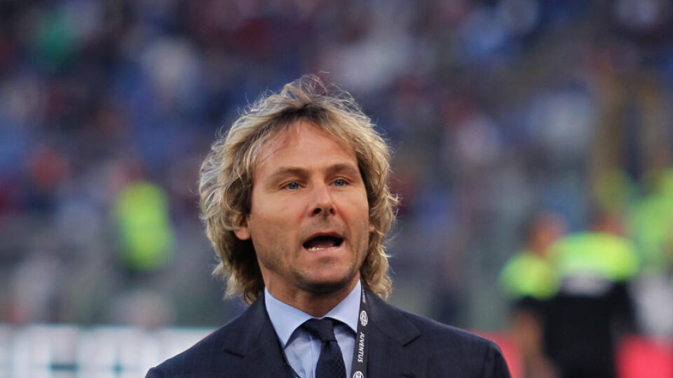 ROME, ITALY - MAY 14: Pavel Nedved of Juventus FC reacts during the Serie A match between AS Roma and Juventus FC at Stadio Olimpico on May 14, 2017 in Rome, Italy. (Photo by Paolo Bruno/Getty Images )