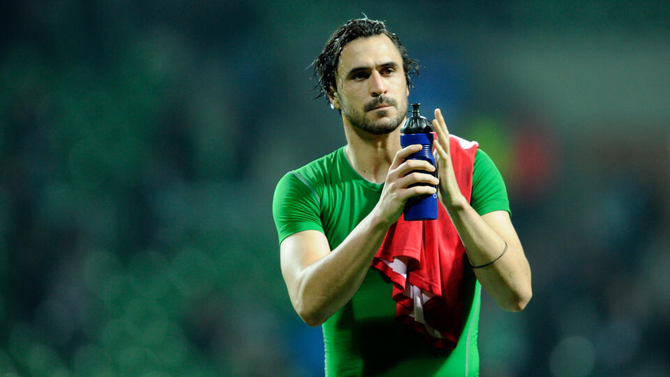 Bývalý portugalský futbalový reprezentant Hugo Almeida ukončil vo veku 35 rokov profesionálnu hráčsku kariéru.