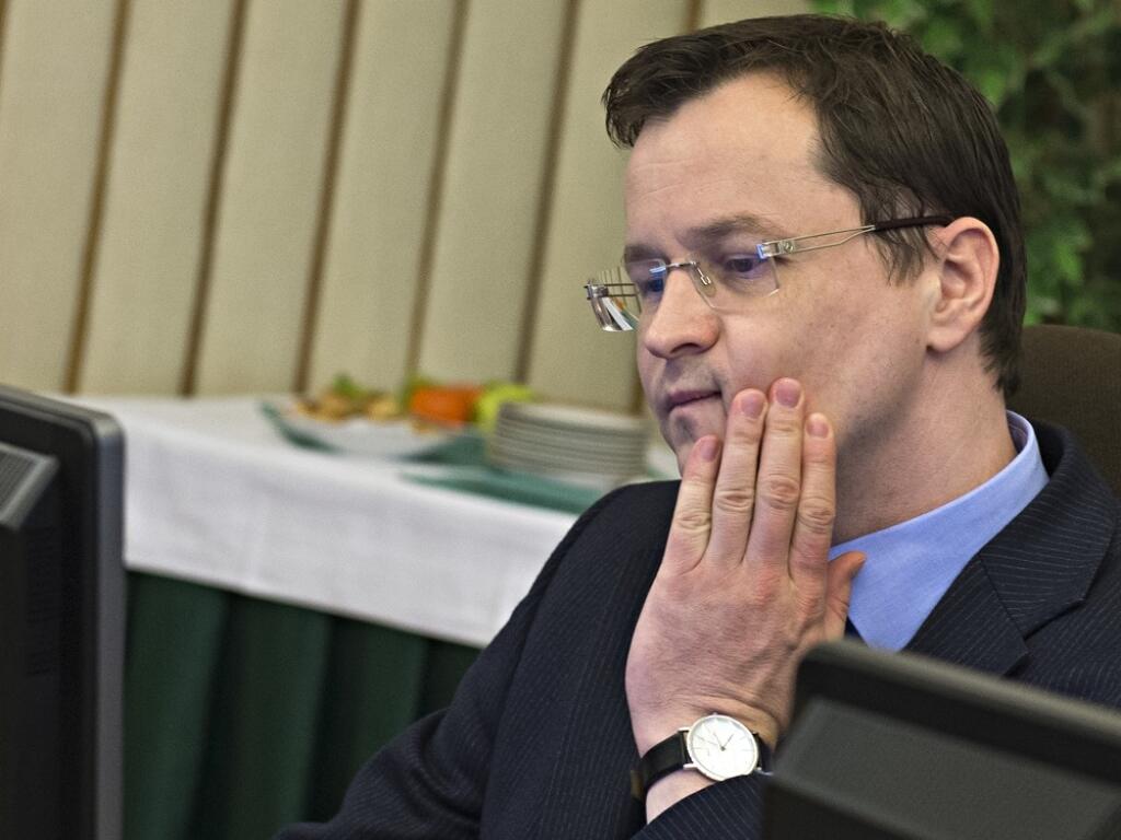 SR vláda 200. schôdza rokovanie BAX